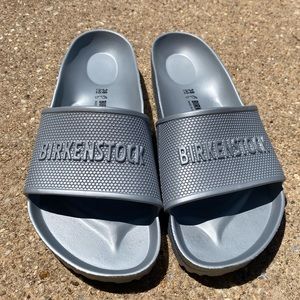 NWT Birkenstock Barbados Metallic Silver